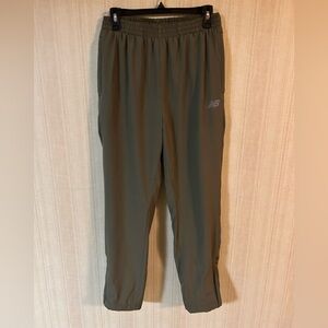 Mans New balance Tapered Pant size L